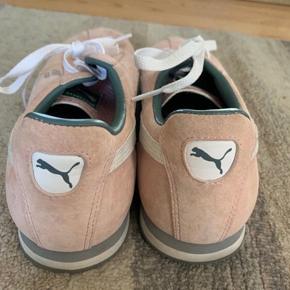 Pink Puma Roma Sneakers and Trainers - Size 9 - Used in great condition - Picture 2 of 6